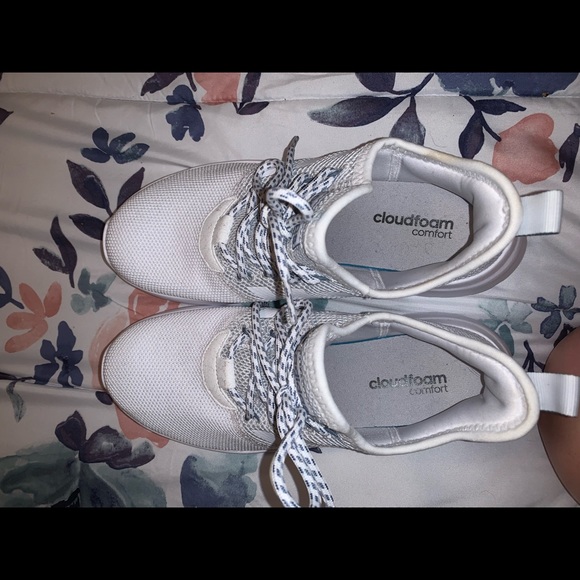 Adidas Cloudfoam shoes - Picture 3 of 3